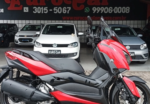 Yamaha XMAX 250 ABS 2023 Vermelho — foto 1 de 3