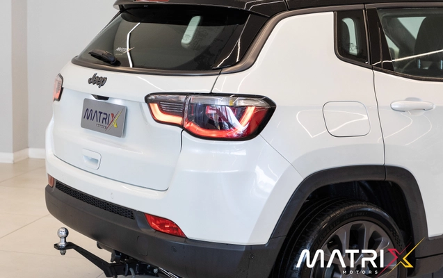 imagem-https://www.socarrao.com.br/sc-vehicle-images-prod/3256150/1788536060818-003_576819-fca530a2611fd5cf45e4fd785e57d19b.jpg