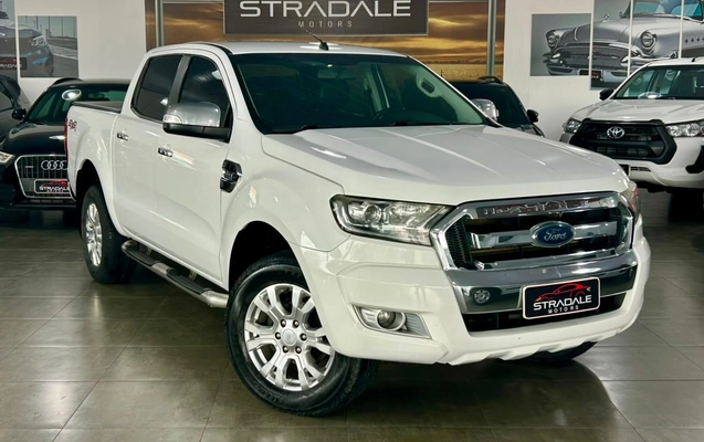 imagem-https://www.socarrao.com.br/sc-vehicle-images-prod/3256196/1786818245741-1485e6fe2b5e4a52a3a2bb1a44a2fef9_1786812559145.jpg