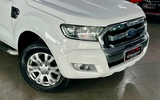 imagem-https://www.socarrao.com.br/sc-vehicle-images-prod/3256196/1786818245742-ce840b9a9e1947ddb5aa39eba9488e07_1786812559157.jpg