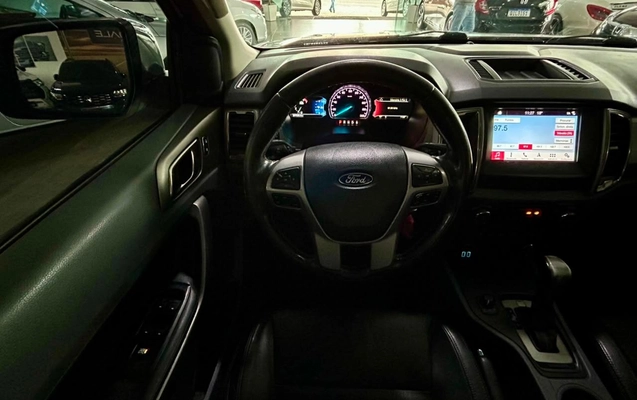 imagem-https://www.socarrao.com.br/sc-vehicle-images-prod/3256196/1786818245750-7a933af2c1424528a22623c5c149f5ca_1786812559176.jpg