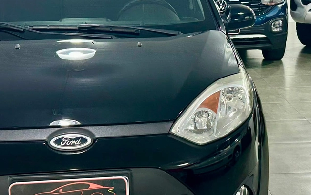 imagem-https://www.socarrao.com.br/sc-vehicle-images-prod/3256354/1786816000826-46e51da28097415da008821de40c5b1c_1786813250922.jpg