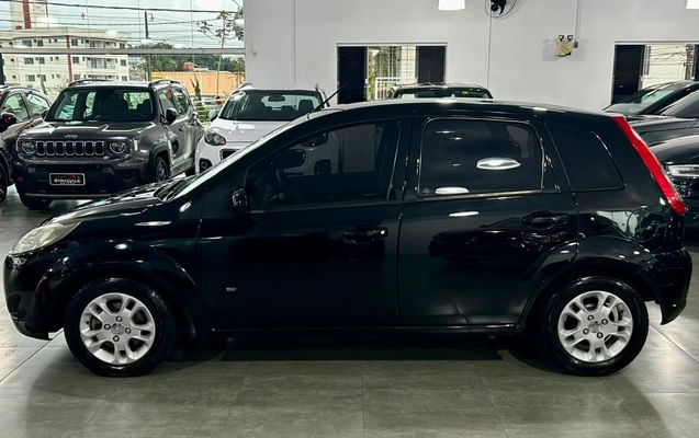 imagem-https://www.socarrao.com.br/sc-vehicle-images-prod/3256354/1786816000830-5d0a2e5bf8c24c6a98fbd92677abab5a_1786813250942.jpg