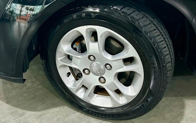 imagem-https://www.socarrao.com.br/sc-vehicle-images-prod/3256354/1786816000831-1931b1ee9b6445fc837b5885ec9edda2_1786813251040.jpg