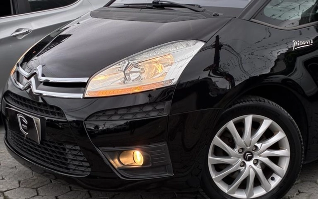 imagem-https://www.socarrao.com.br/sc-vehicle-images-prod/3256457/1786815757651-69406a80a45543cd0.jpeg