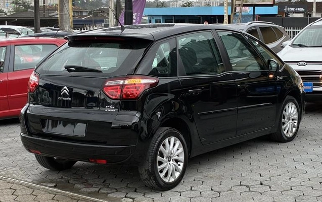 imagem-https://www.socarrao.com.br/sc-vehicle-images-prod/3256457/1786815757653-69406a80a4560cd33.jpeg