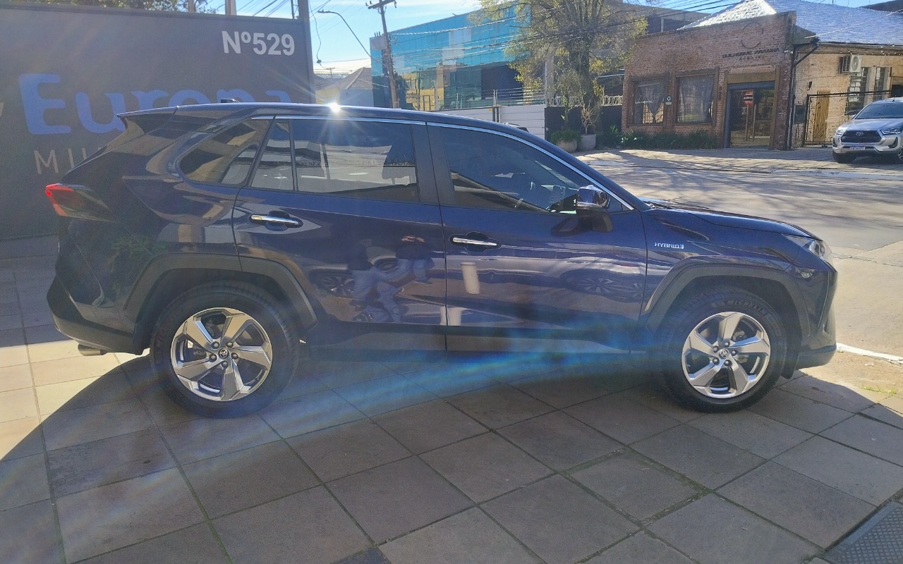 imagem-https://www.socarrao.com.br/sc-vehicle-images-prod/3256477/1787063419199-SU1HXzIwMjYwODEwXzEwMDYzODQxNF9IRFJfQUUuanBn.jpg