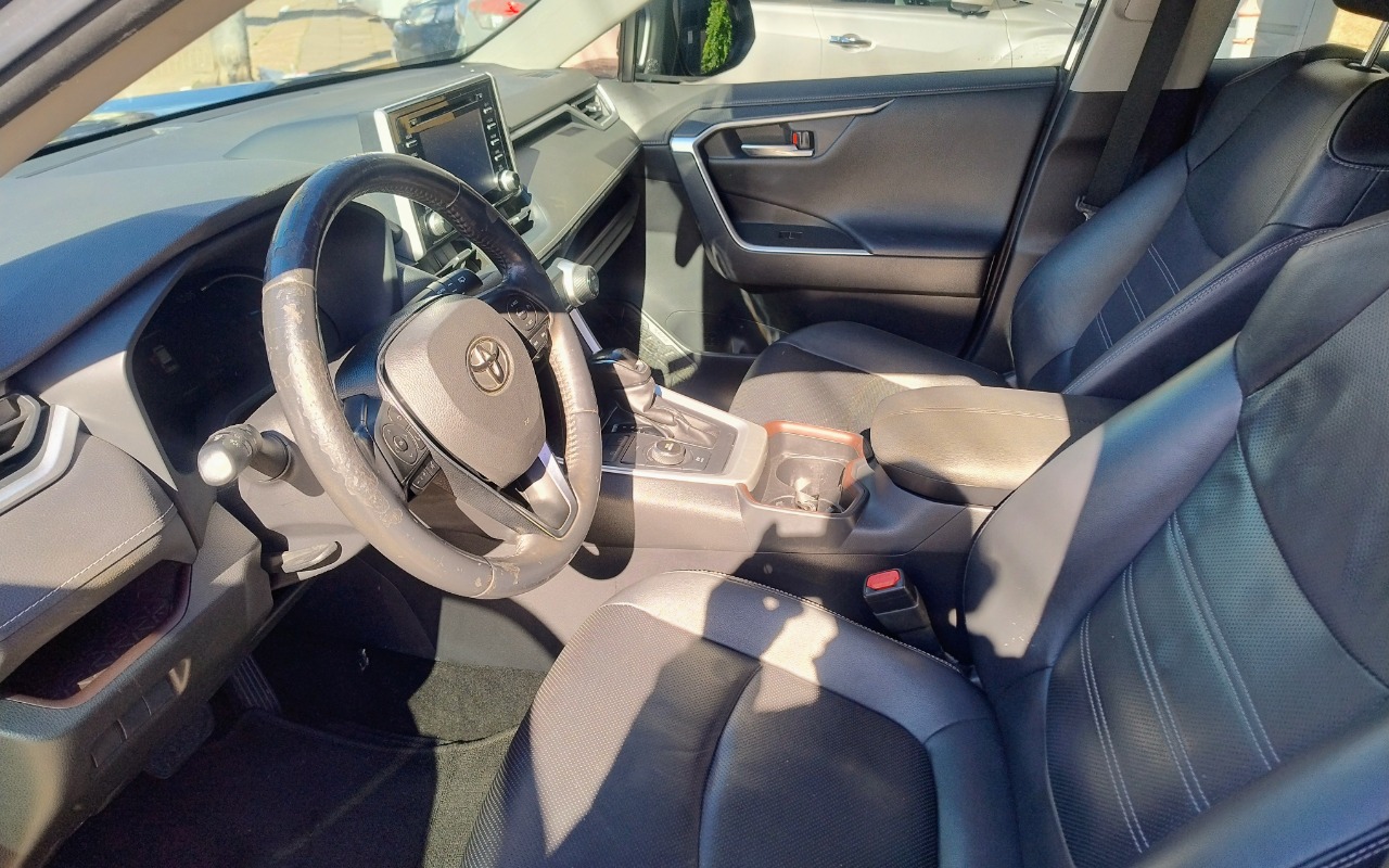 imagem-https://www.socarrao.com.br/sc-vehicle-images-prod/3256477/1787063419250-SU1HXzIwMjYwODEwXzEwMDY1MzA3Ml9IRFJfQUUuanBn.jpg