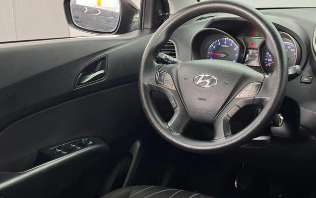 imagem-https://www.socarrao.com.br/sc-vehicle-images-prod/3256493/1789220100869-8384371_6_B_fe418f8a47.jpeg