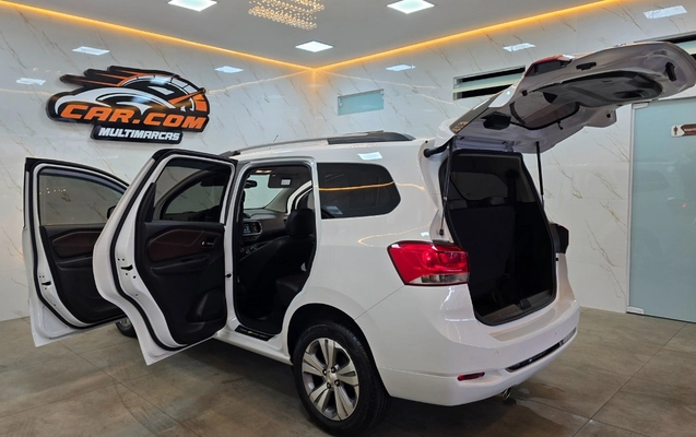 imagem-https://www.socarrao.com.br/sc-vehicle-images-prod/3256522/1788019575760-MTYuanBn.jpg