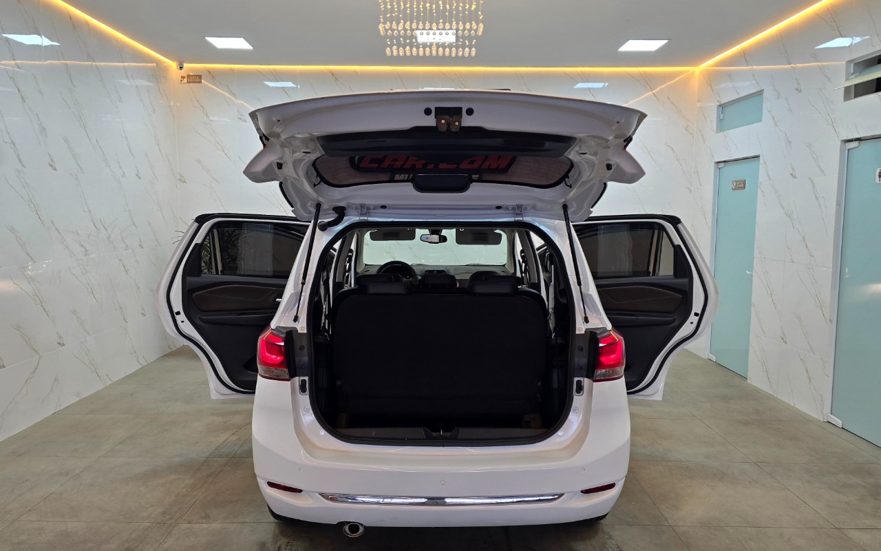 imagem-https://www.socarrao.com.br/sc-vehicle-images-prod/3256522/1788019575865-MTcuanBn.jpg