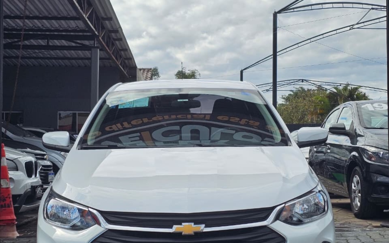 imagem-https://www.socarrao.com.br/sc-vehicle-images-prod/3256639/1786819393385-Zjg0YzgwMTYtNjA5Yi00YmZjLWI5Y2UtNTgyNWFlMGIyYTQwLmpwZw.jpg