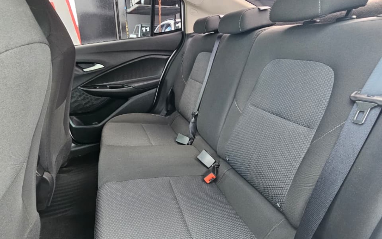 imagem-https://www.socarrao.com.br/sc-vehicle-images-prod/3256639/1786819394276-YzQ0ODRkMTQtMDE2Zi00MDliLTg2ZDAtMWFiYjNlZGIzNDZiLmpwZw.jpg