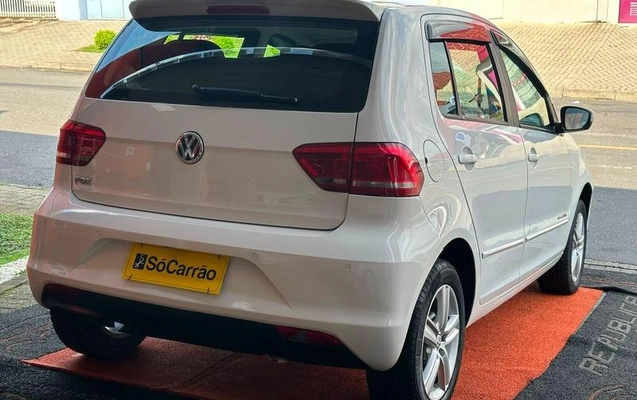 imagem-https://www.socarrao.com.br/sc-vehicle-images-prod/3256640/1789043867741-8354132_13_B_96d580df00.jpeg