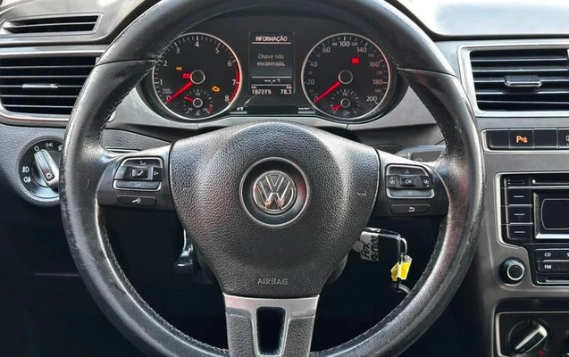 imagem-https://www.socarrao.com.br/sc-vehicle-images-prod/3256640/1789043867749-8354132_10_B_570b3ce77d.jpeg