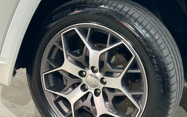 imagem-https://www.socarrao.com.br/sc-vehicle-images-prod/3256762/1788529347065-gb-c8bc9c4.jpeg