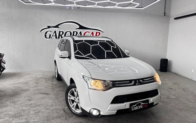 imagem-https://www.socarrao.com.br/sc-vehicle-images-prod/3256817/1786842465412-2882edf1439b434aa4bb4b7e26320f21_1786824932145.jpg