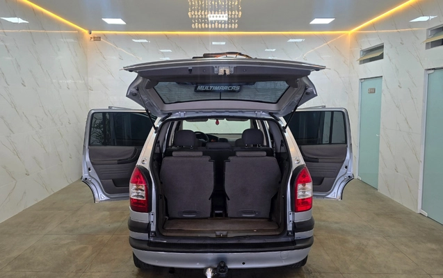 imagem-https://www.socarrao.com.br/sc-vehicle-images-prod/3256823/1786974390061-MTYuanBn.jpg