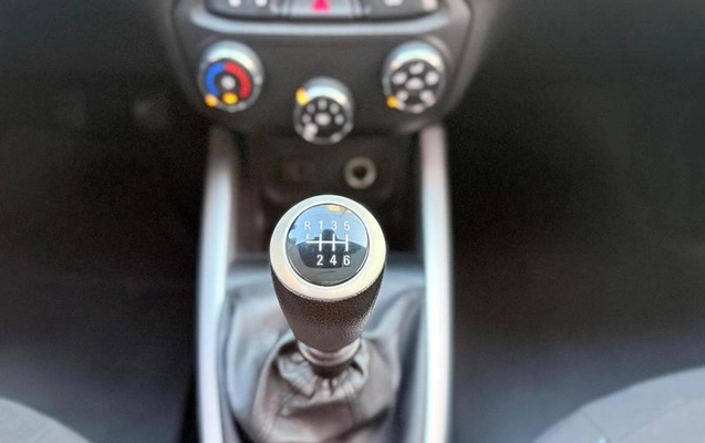 imagem-https://www.socarrao.com.br/sc-vehicle-images-prod/3256873/1787000473714-8382253_12_B_43de20cbf7.jpeg