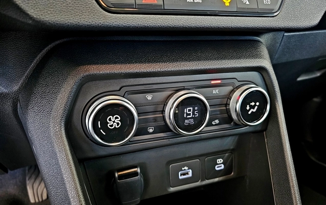 imagem-https://www.socarrao.com.br/sc-vehicle-images-prod/3256914/1788383734488-S7V0QP70eEFkpNw0D20zw0rnbYbfhlc2.jpg