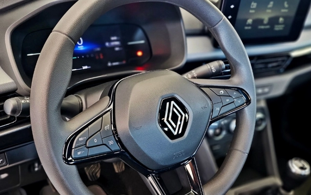 imagem-https://www.socarrao.com.br/sc-vehicle-images-prod/3256914/1788383734518-gQSuQcEptWVmXIFcM0eZWy3EVmUDLi3W.jpg