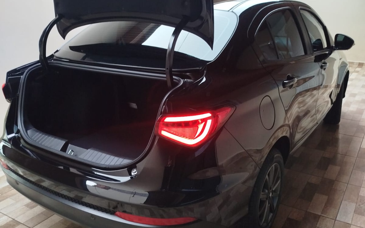 imagem-https://www.socarrao.com.br/sc-vehicle-images-prod/3265037/1791334411184-V2hhdHNBcHAgSW1hZ2UgMjAyNi0xMC0wNiBhdCAyMS41MS4xMCAoMSkuanBlZw.jpeg