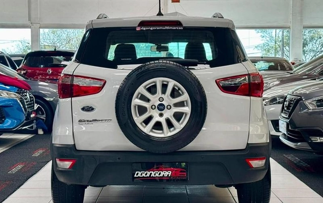 imagem-https://www.socarrao.com.br/sc-vehicle-images-prod/3265072/1787074933389-8384915_3_B_cb6f7fbbe5.jpeg