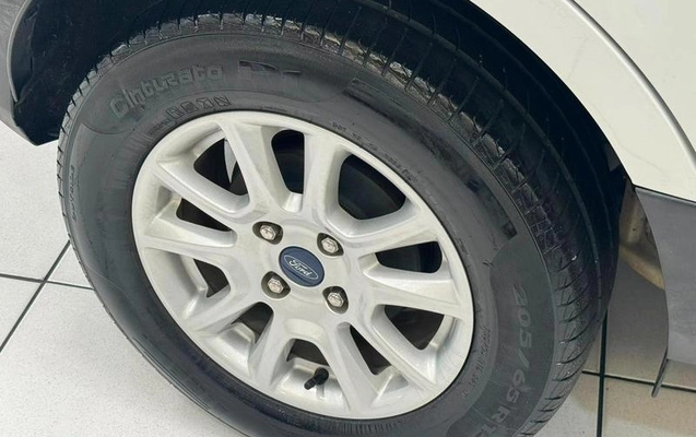 imagem-https://www.socarrao.com.br/sc-vehicle-images-prod/3265072/1787074933392-8384915_6_B_0e12e7a1ac.jpeg