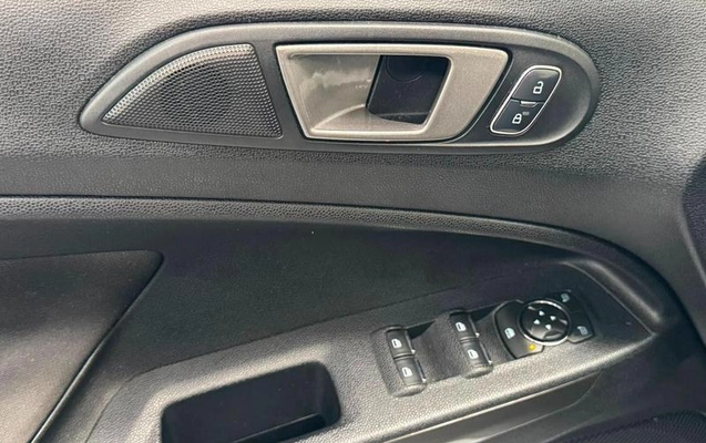 imagem-https://www.socarrao.com.br/sc-vehicle-images-prod/3265072/1787074933400-8384915_14_B_7b7bdf0938.jpeg