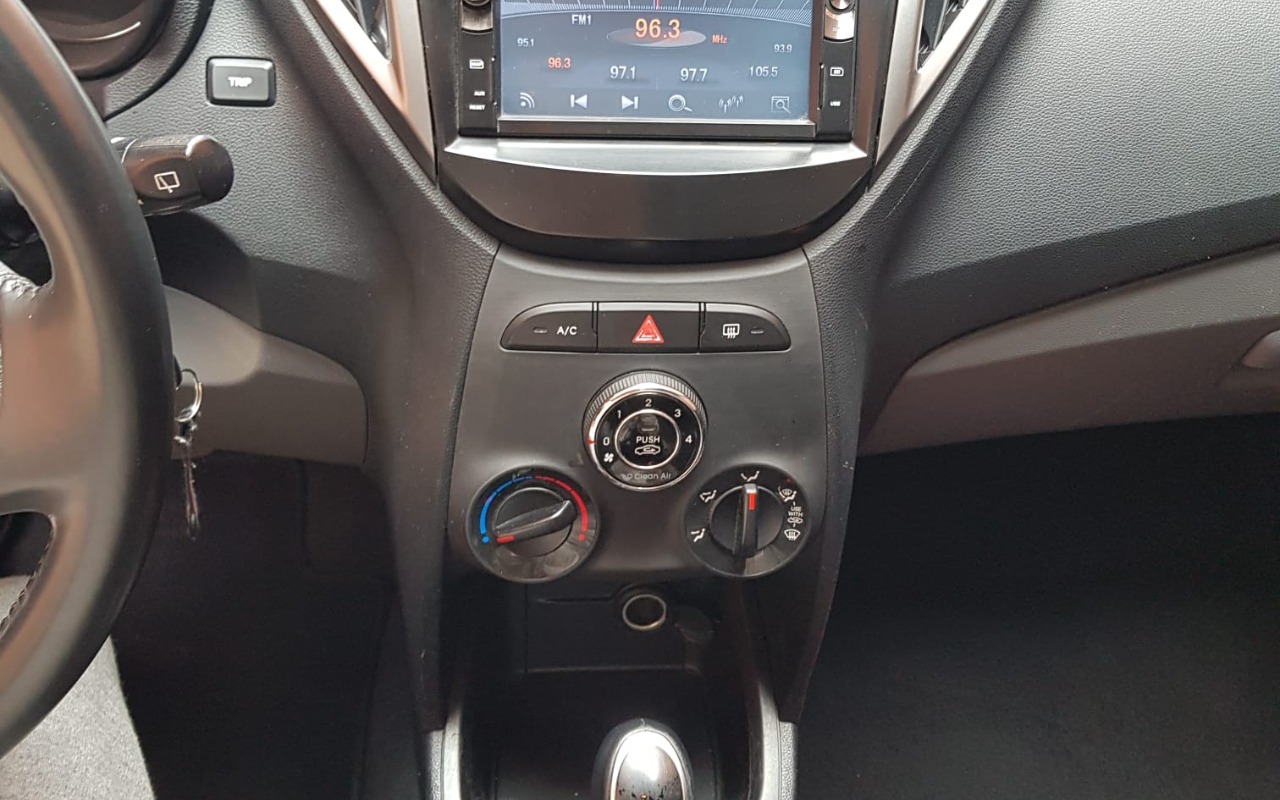 imagem-https://www.socarrao.com.br/sc-vehicle-images-prod/3265117/1786905303253-V2hhdHNBcHAgSW1hZ2UgMjAyNi0wOC0xMyBhdCAxMi4xMS4xMy5qcGVn.jpeg