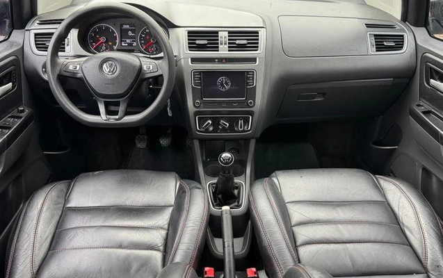 imagem-https://www.socarrao.com.br/sc-vehicle-images-prod/3265156/1788962138970-8385099_12_B_edc33e80ae.jpeg