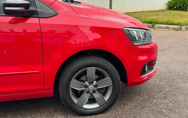 imagem-https://www.socarrao.com.br/sc-vehicle-images-prod/3265156/1788962138989-8385099_13_B_32d8ce6cee.jpeg