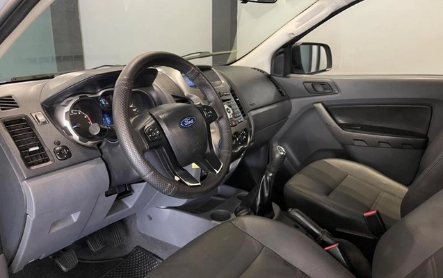 imagem-https://www.socarrao.com.br/sc-vehicle-images-prod/32652/1789661362782-7619470_13_B_c45c2adffa.jpeg
