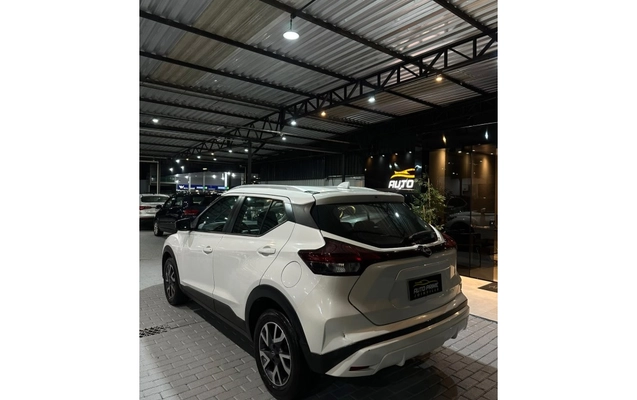 imagem-https://www.socarrao.com.br/sc-vehicle-images-prod/3273216/1786967717368-1_084047.jpg