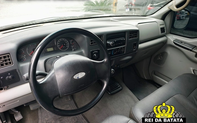 imagem-https://www.socarrao.com.br/sc-vehicle-images-prod/3273233/1786967758448-OC5qcGc.jpg
