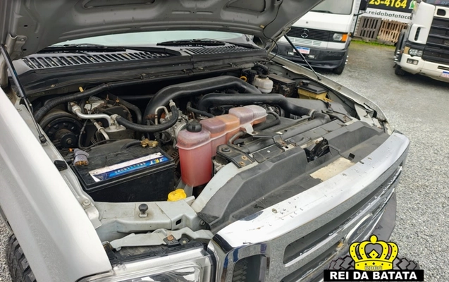 imagem-https://www.socarrao.com.br/sc-vehicle-images-prod/3273233/1786967758626-MTEuanBn.jpg