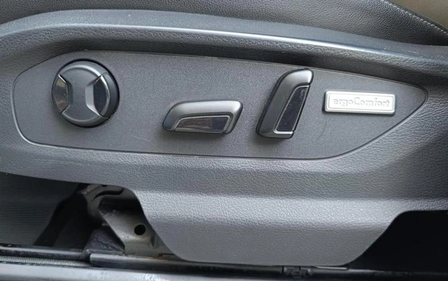 imagem-https://www.socarrao.com.br/sc-vehicle-images-prod/3273504/1789504548652-8383684_10_B_aecec91a42.jpeg