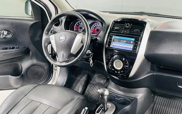 imagem-https://www.socarrao.com.br/sc-vehicle-images-prod/3273594/1787248427542-003_69101e81378cc132c3c1bcf7e958e3b4.jpeg