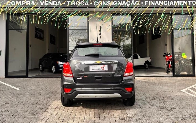 imagem-https://www.socarrao.com.br/sc-vehicle-images-prod/3273615/1789504560194-8208645_13_B_95eb629781.jpeg