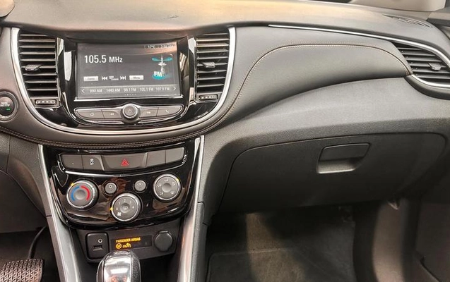 imagem-https://www.socarrao.com.br/sc-vehicle-images-prod/3273615/1789504560194-8208645_15_B_7612a34276.jpeg