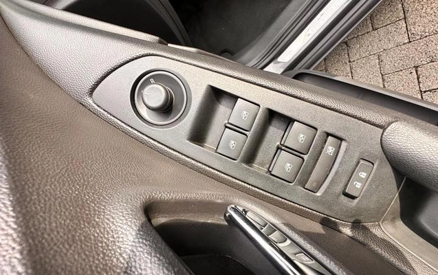 imagem-https://www.socarrao.com.br/sc-vehicle-images-prod/3273615/1789504560195-8208645_14_B_aca2273ac7.jpeg