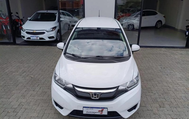 imagem-https://www.socarrao.com.br/sc-vehicle-images-prod/3273820/1789504609572-8284397_0_B_b797fd3b1f.jpeg