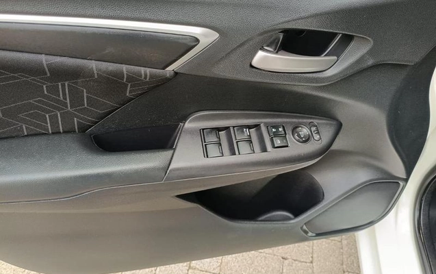 imagem-https://www.socarrao.com.br/sc-vehicle-images-prod/3273820/1789504609583-8284397_7_B_96526d1f29.jpeg