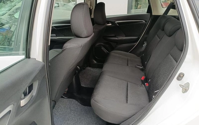 imagem-https://www.socarrao.com.br/sc-vehicle-images-prod/3273820/1789504609589-8284397_12_B_b5b288d3c1.jpeg