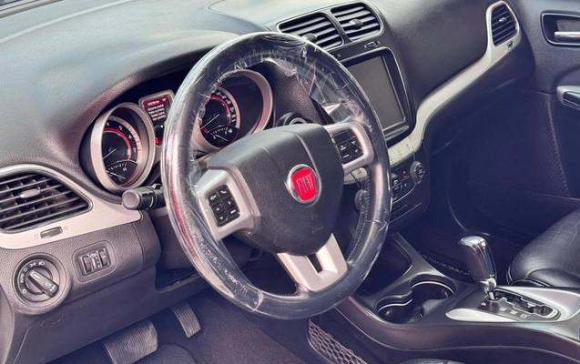 imagem-https://www.socarrao.com.br/sc-vehicle-images-prod/3273987/1786969760157-8166793_11_B_3619780d3f.jpeg