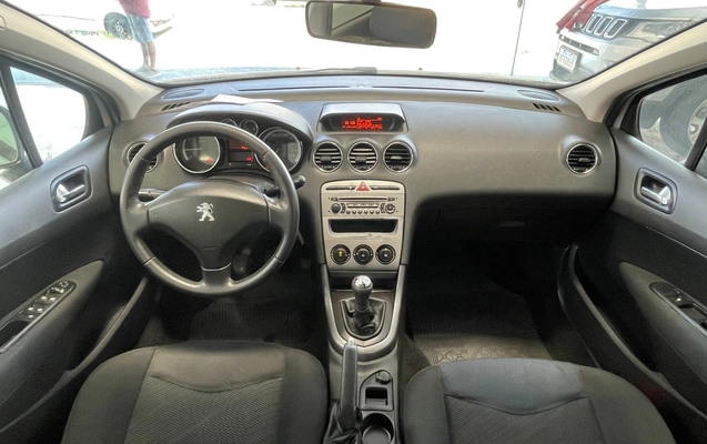 imagem-https://www.socarrao.com.br/sc-vehicle-images-prod/3274320/1786970835583-3_083503.jpg