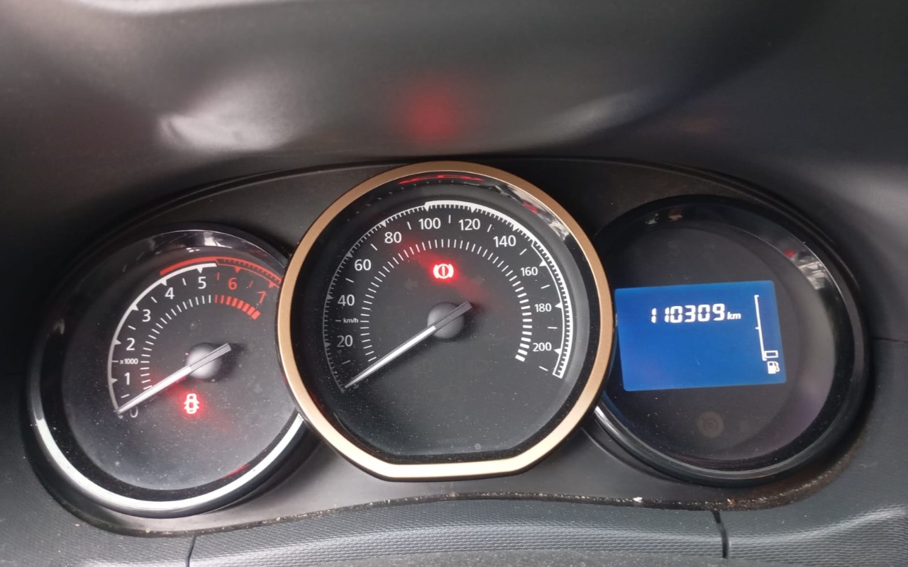 imagem-https://www.socarrao.com.br/sc-vehicle-images-prod/3274477/1786971256090-V2hhdHNBcHAgSW1hZ2UgMjAyNi0wOC0xNyBhdCAwOS40MC4xOCAoMykuanBlZw.jpeg