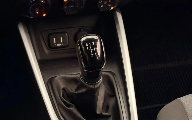 imagem-https://www.socarrao.com.br/sc-vehicle-images-prod/3274609/1786971849697-8301740_7_B_7cb4c99a3f.jpeg