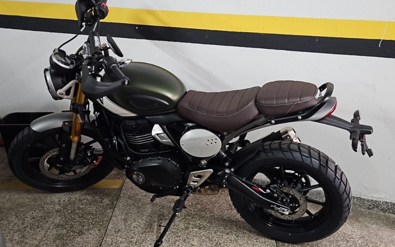 Triumph SCRAMBLER 400X 2025 Verde — foto 1 de 1