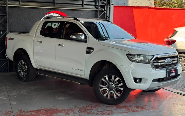imagem-https://www.socarrao.com.br/sc-vehicle-images-prod/3274885/1786972922296-V2hhdHNBcHAgSW1hZ2UgMjAyNi0wOC0xNyBhdCAxMC4xNi4wNCAoMSkuanBlZw.jpeg